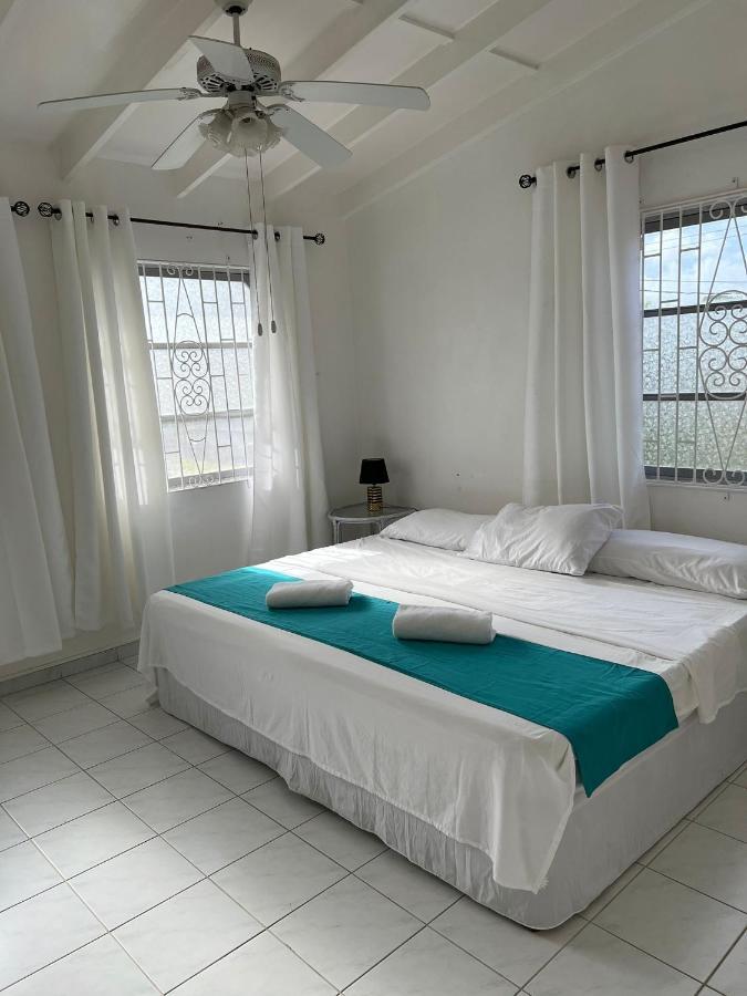 קרייסט צ'רץ' Home2Home Guesthouse מראה חיצוני תמונה